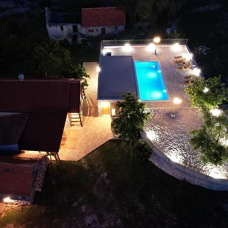 Patakun Holiday Home For 5, With Heated Pool Lecevica Esterno foto