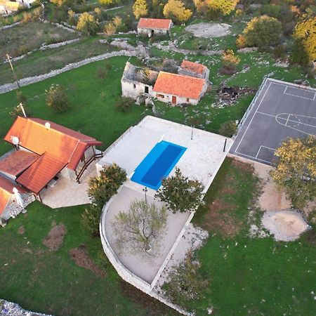Patakun Holiday Home For 5, With Heated Pool Lecevica Esterno foto