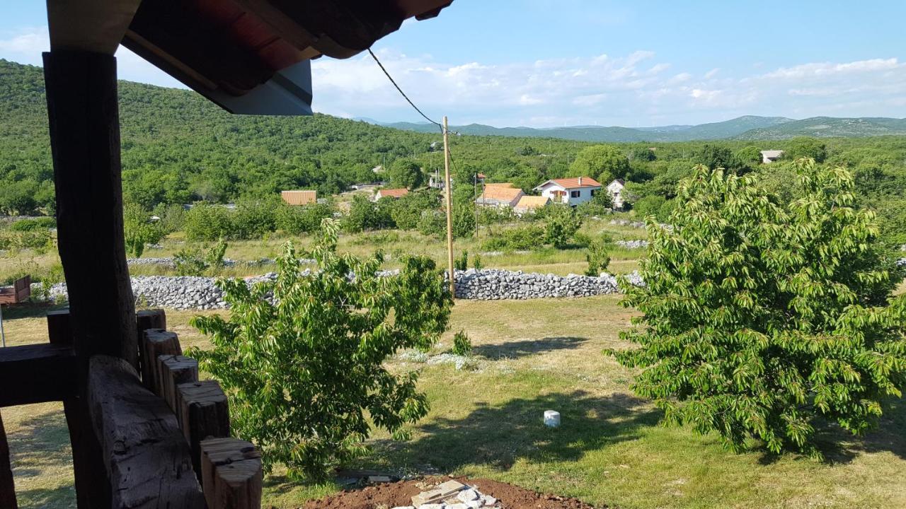 Patakun Holiday Home For 5, With Heated Pool Lecevica Esterno foto