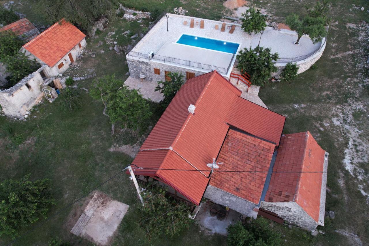 Patakun Holiday Home For 5, With Heated Pool Lecevica Esterno foto