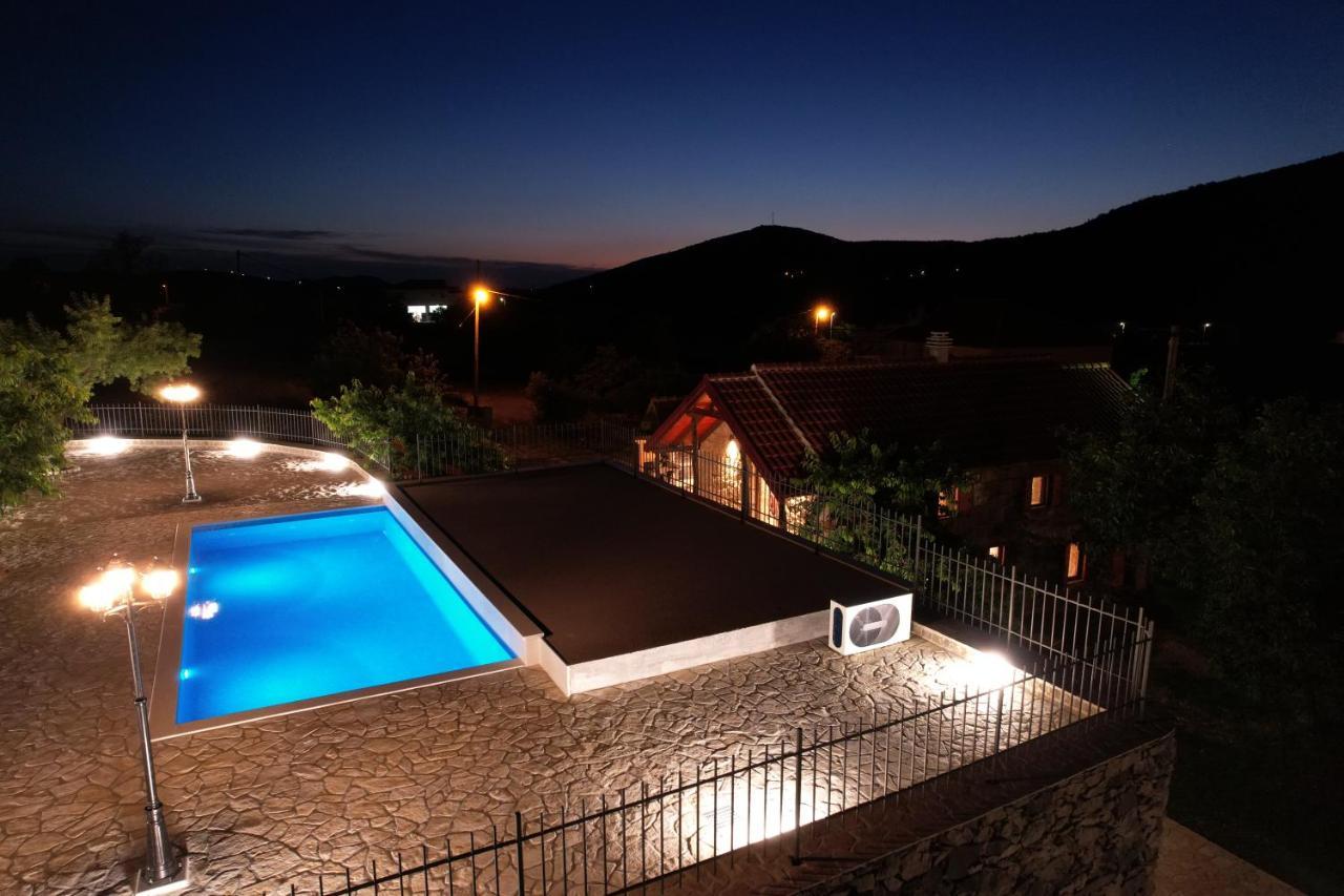 Patakun Holiday Home For 5, With Heated Pool Lecevica Esterno foto
